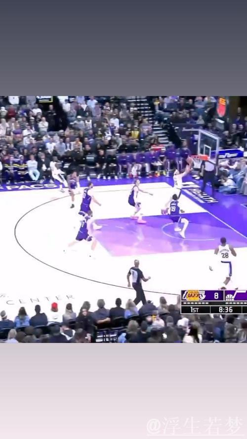 詹姆斯巧妙助攻 里夫斯三分精准命中 詹姆斯巧妙助攻 里夫斯三分精准命中