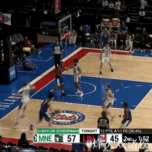 崔永熙因伤提前退场 离场前拿下2分4篮板3助攻 崔永熙因伤提前退场 离场前拿下2分4篮板3助攻